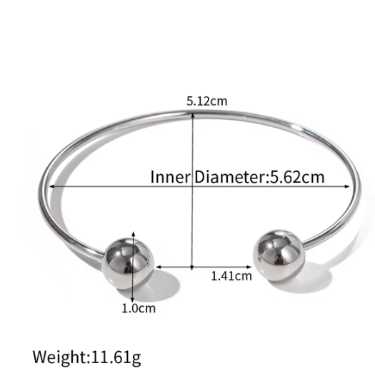 Ball statement bangle
